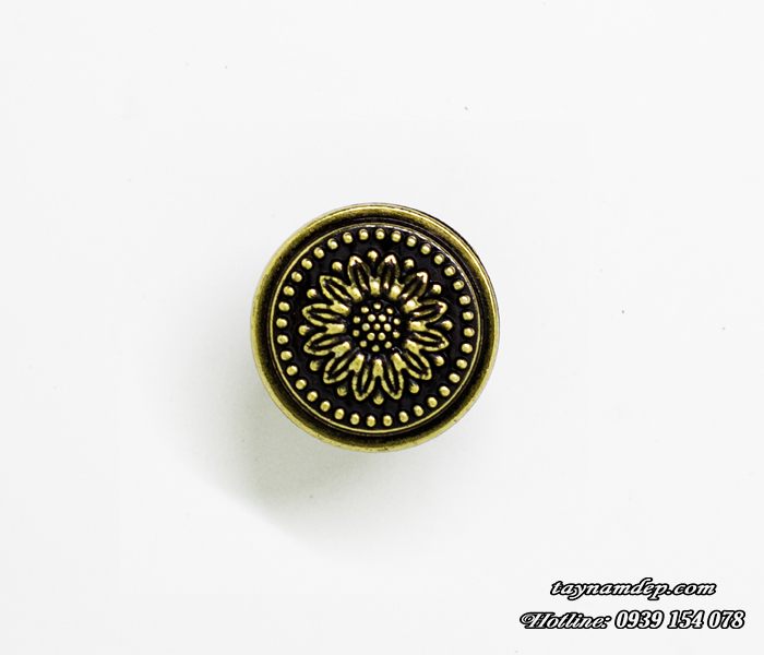 Núm Tủ Cổ Điển- MH013