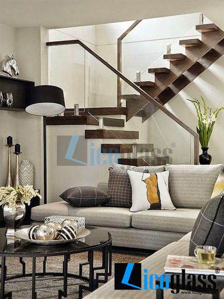 CẦU THANG KÍNH 023