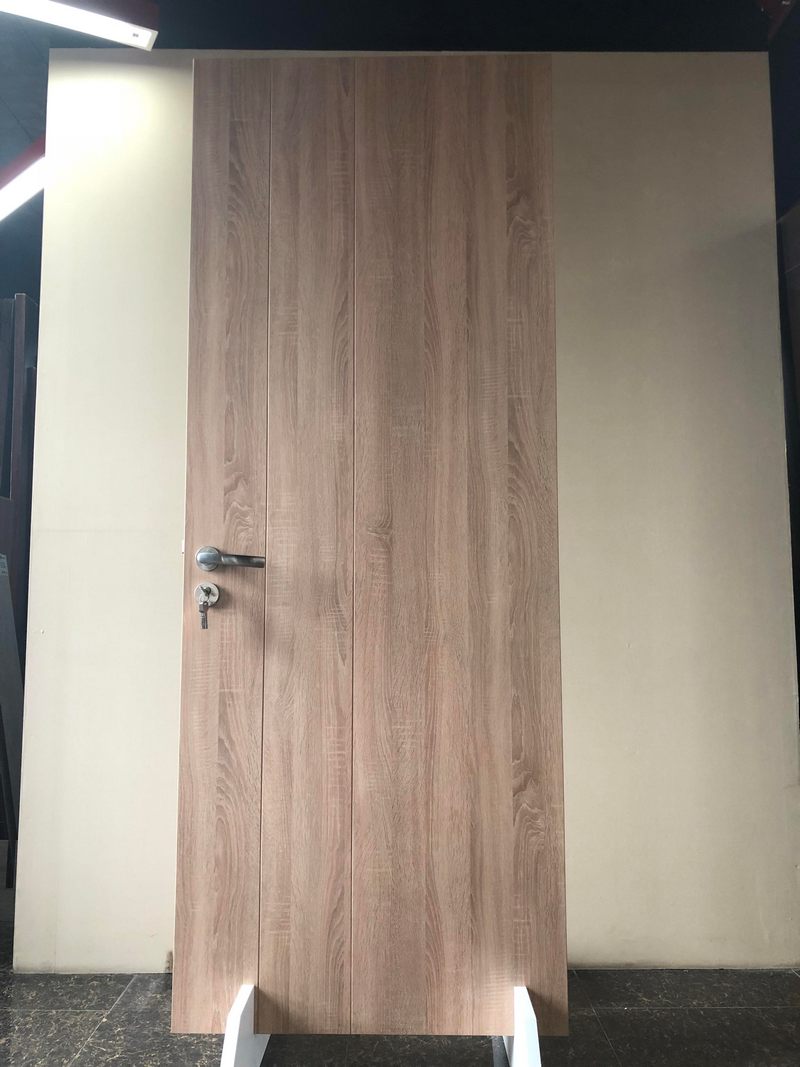 Cửa gỗ công nghiệp mẫu 01