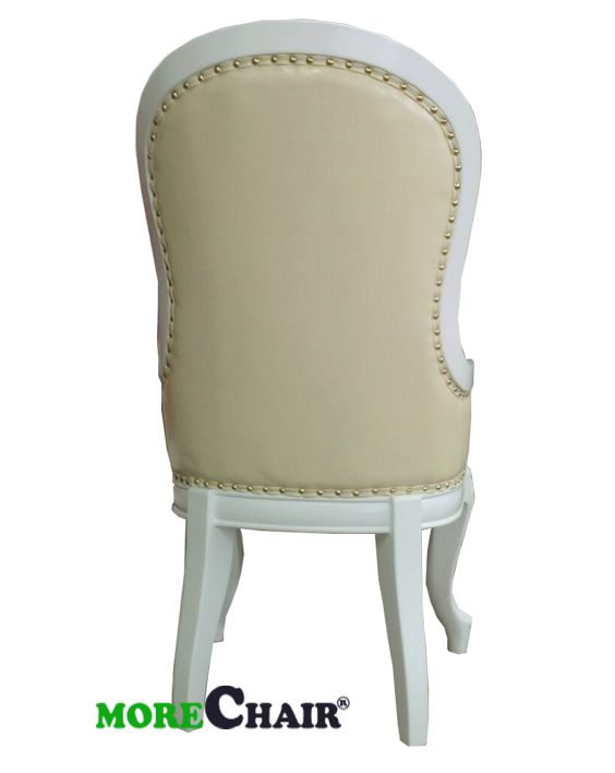 ghe-tan-co-dien-boc-da