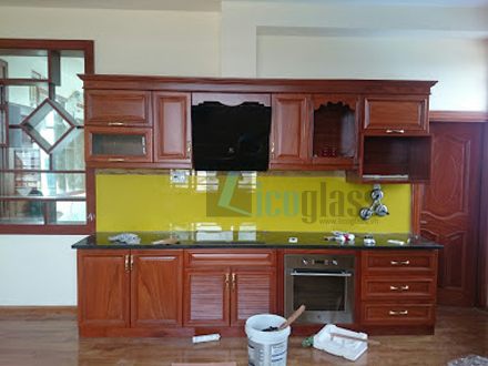 kinh-op-bep-mau-vang-chanh13