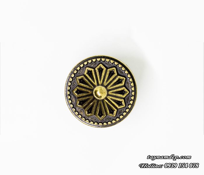 Núm Tủ Cổ Điển - MH015