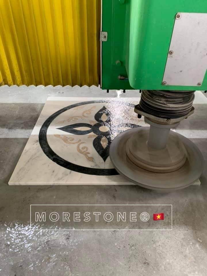 Cầu thang biệt thự tân cổ điển