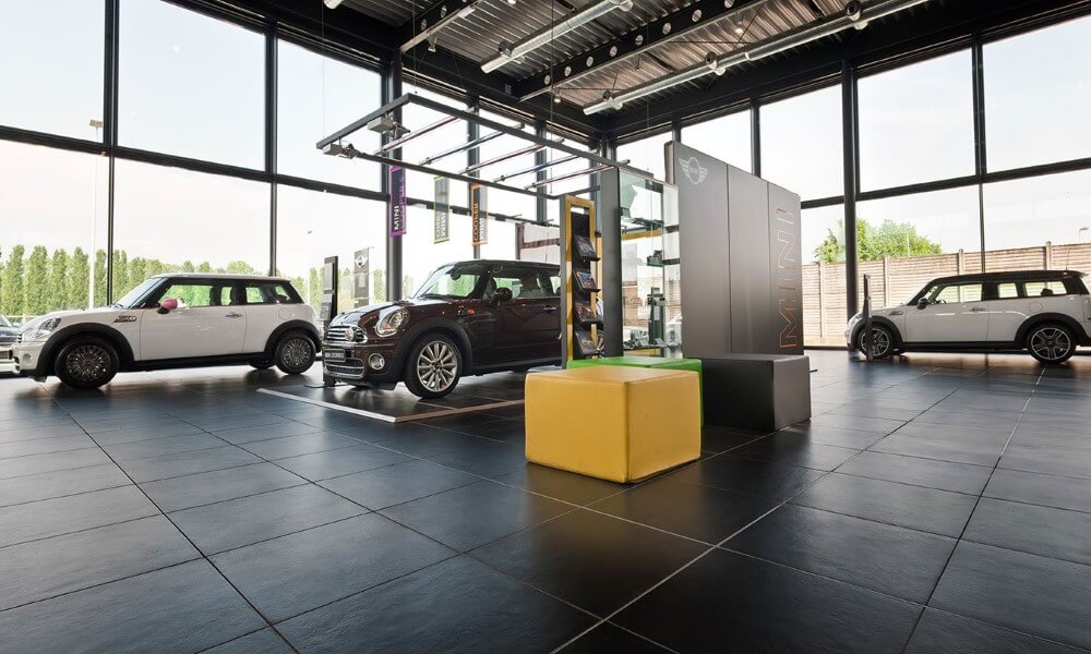 Thiết kế thi công showroom oto, xe máy