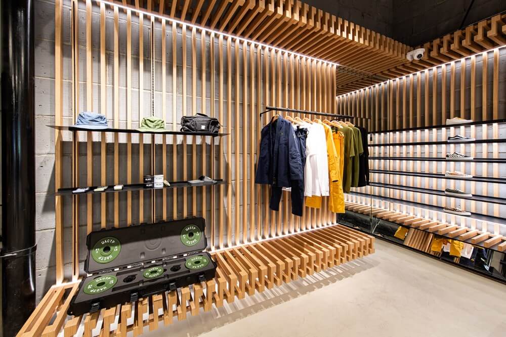 Thi công nội thất shop thể thao