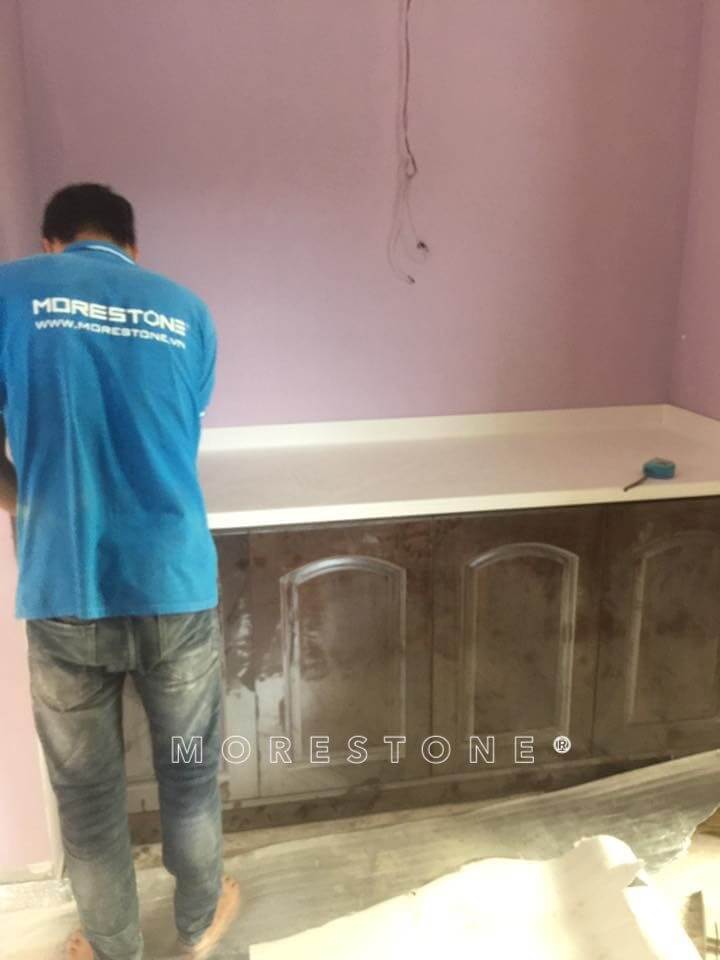 Thi công đá bàn bếp