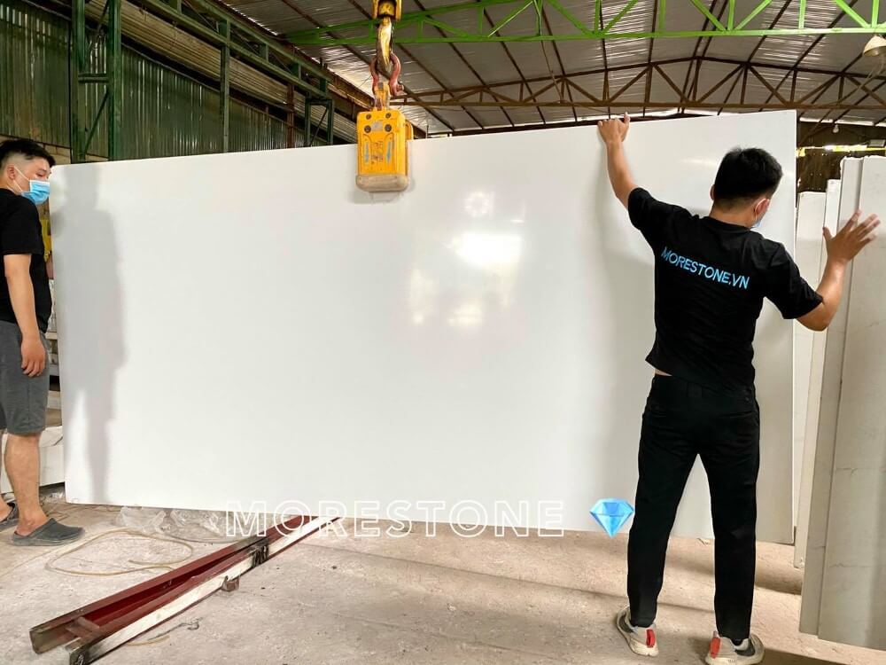 Thi công đá bàn bếp