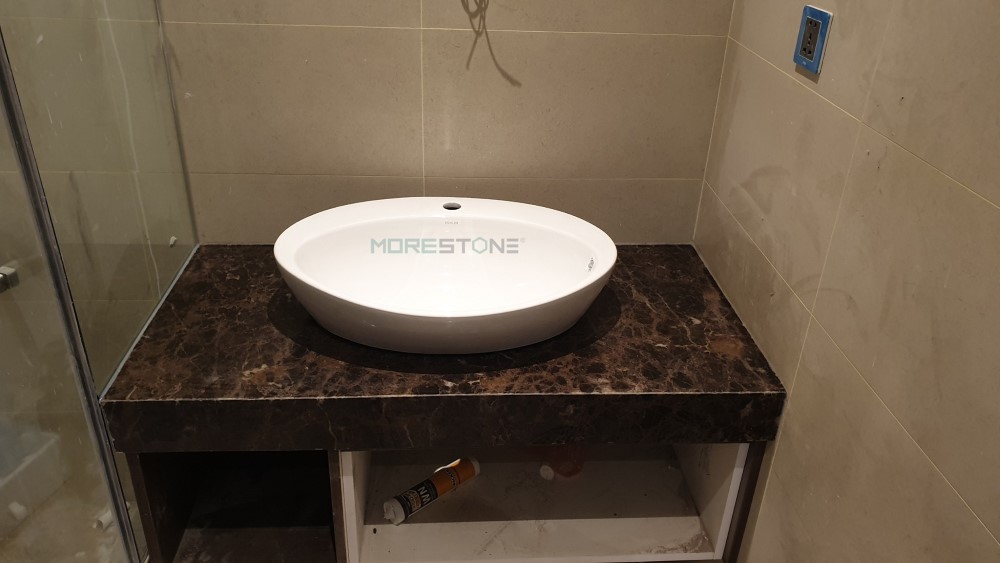 Thi công đá tự nhiên