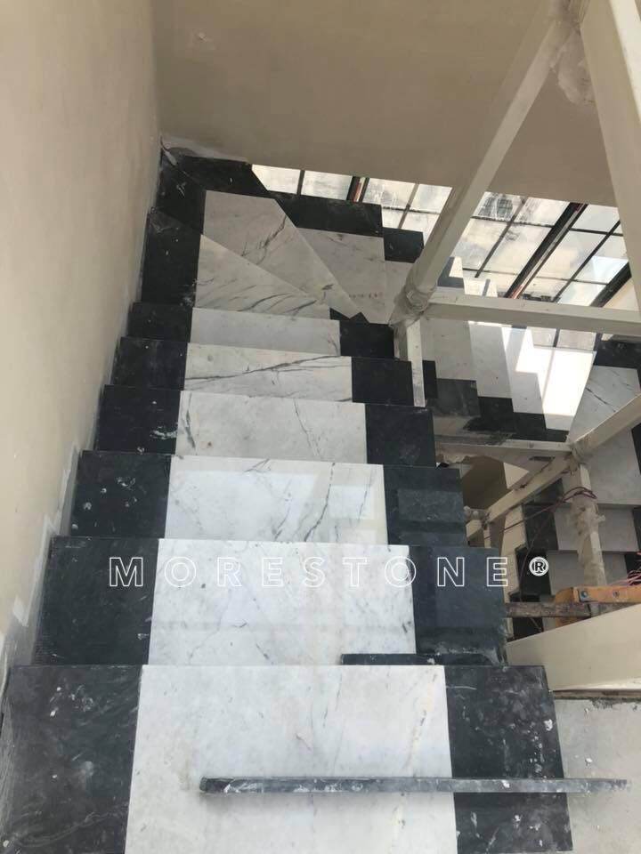Thi công cầu thang đá hoa cương