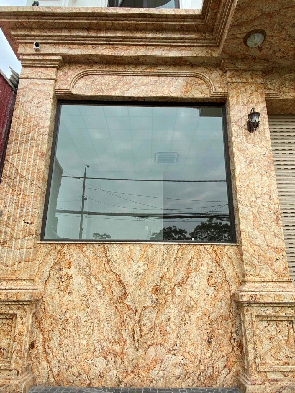 Thi công đá mặt tiền