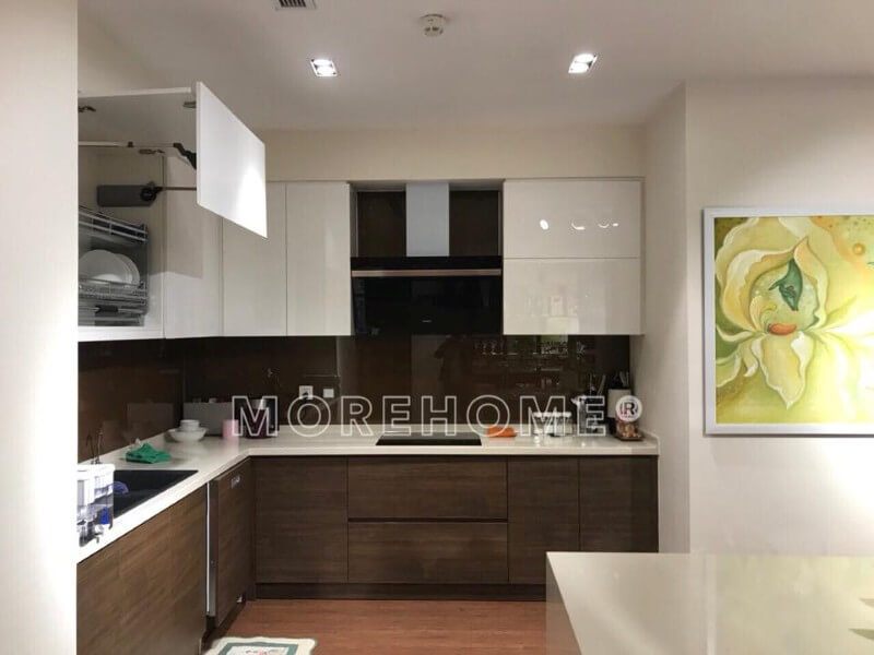 Thi công tủ bếp hiện đại bằng gỗ công nghiệp tại căn hộ chung cư Imperia Garden Nguyễn Huy Tưởng Thanh Xuân Hà Nội đã được hoàn thành và đưa vào sử dụng.