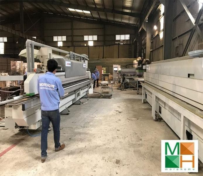 Xưởng sản xuất bàn ăn gỗ sồi Xưởng sản xuất bàn ăn gỗ sồi