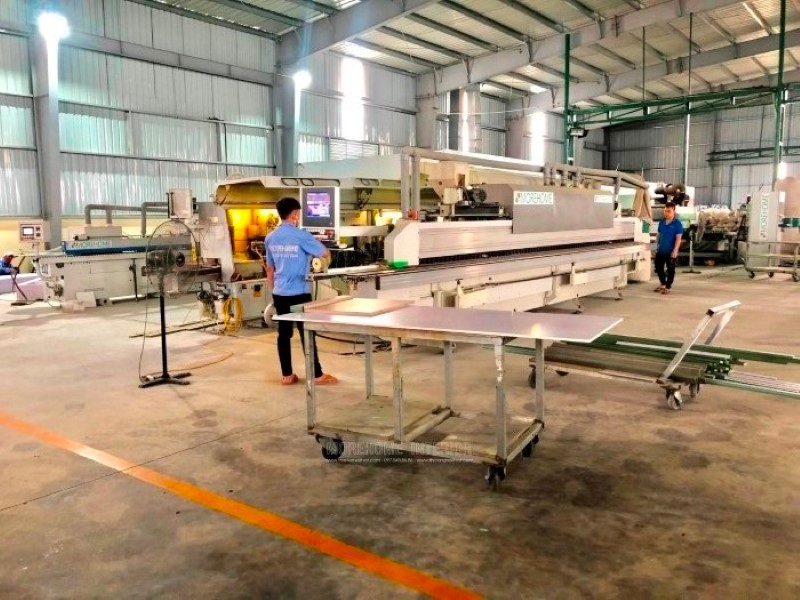 Xưởng sản xuất nội thất văn phòng