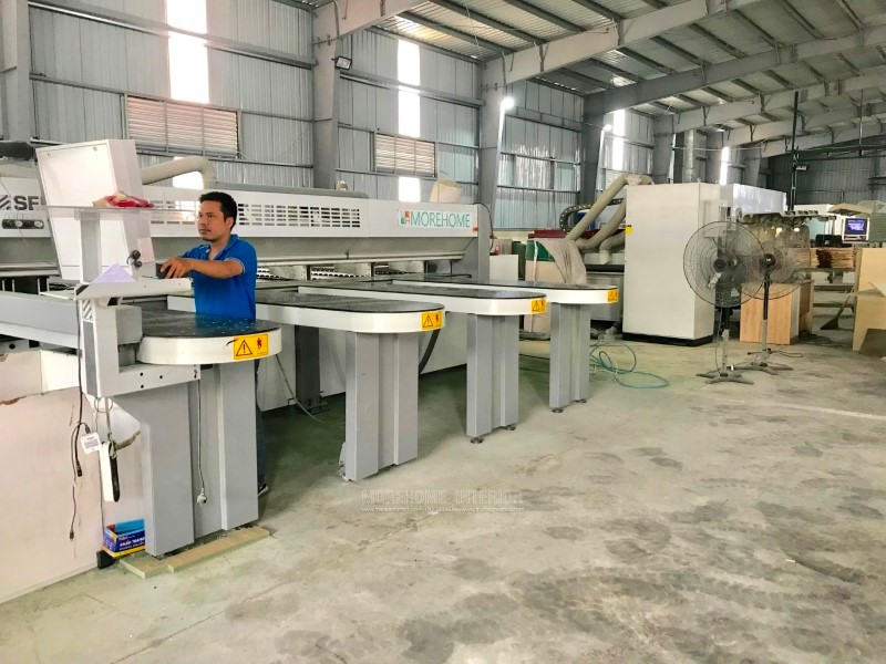 Xưởng sản xuất cửa gỗ
