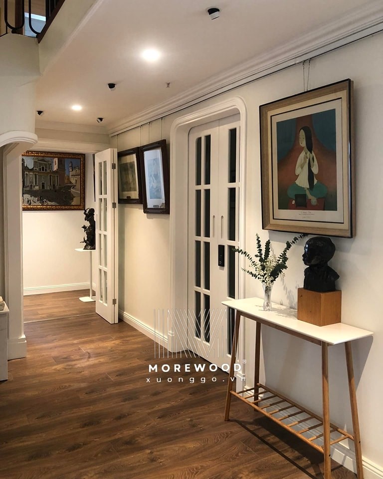 Xưởng đóng cửa gỗ tự nhiên Xưởng đóng cửa gỗ tự nhiên