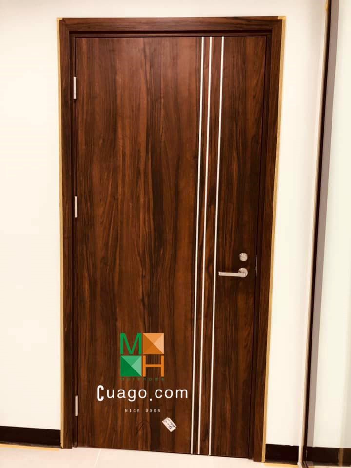 Xưởng sản xuất cửa gỗ công nghiệp