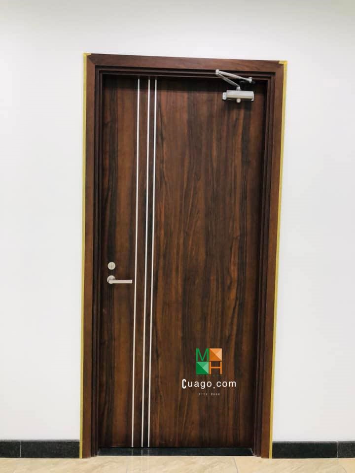 Xưởng sản xuất cửa gỗ công nghiệp