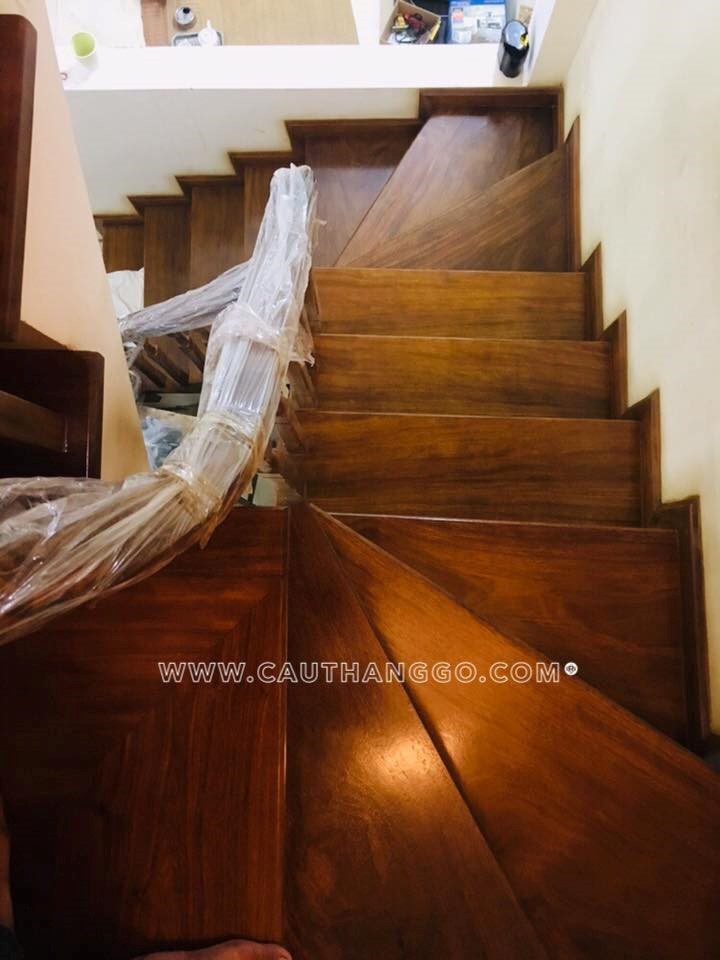 Thi công cầu thang gỗ Thi công cầu thang gỗ