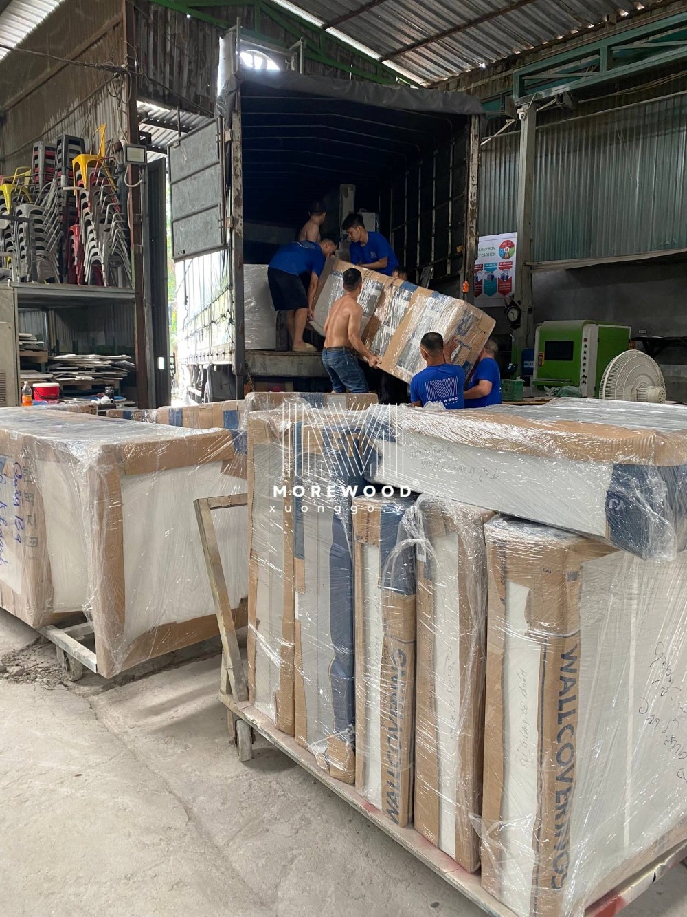 Xưởng gỗ tự nhiên tại Hà Nội